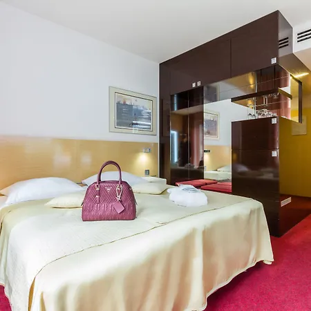 Habakuk Wellness & Event 4*