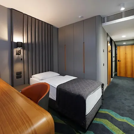 ホテル Habakuk Wellness & Event 4*